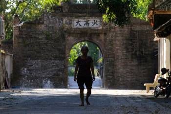 Khám phá vẻ đẹp của cổng làng đồ sộ trải qua 5 thế kỷ tại ngoại ô Hà Nội - 3