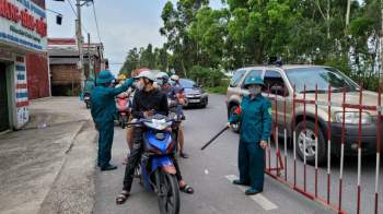 TP Bắc Ninh thành lập 115 chốt kiểm soát dịch COVID-19, chặn xe khách, taxi vào địa bàn - Ảnh 4.