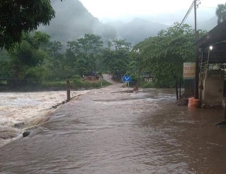 vung nui bac bo tiep tuc co mua rao va dong de phong lu quet sat lo dat