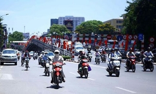 bac bo ngay nang nong chieu toi va dem co mua rao