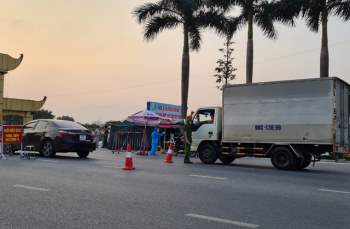 TP Bắc Ninh thành lập 115 chốt kiểm soát dịch COVID-19, chặn xe khách, taxi vào địa bàn - Ảnh 3.