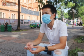 Người Sài Gòn nhắc nhau đeo khẩu trang nơi công cộng, bình tĩnh lên mạng đọc thông tin chính thống khi có ca nhiễm mới - Ảnh 10.