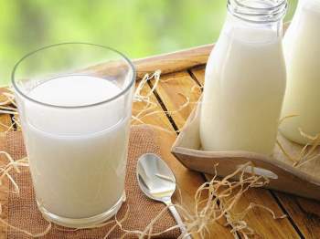 Uống sữa cũng phải đúng cách, uống sữa theo 4 kiểu này vừa không có dinh dưỡng vừa gây hại sức khỏe - Ảnh 3.