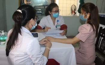 Quảng Nam triển khai tiêm vaccine phòng Covid-19 -0