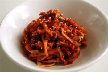 Kim chi củ cải khô được đánh giá là món ngon mỗi ngày khó cưỡng của ẩm thực xứ Hàn