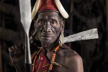 Bộ tộc săn đầu người: Những hình xăm phai mờ và phong tục truyền thống như đèn sắp cạn dầu - Ảnh 10.