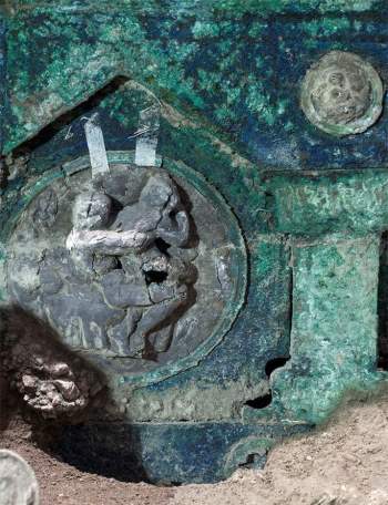 Đỏ mặt với báu vật nguyên vẹn từ thành phố bị chôn vùi 2.000 năm - Ảnh 4.