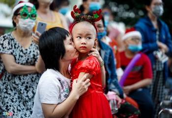 giang sinh cua benh nhi ung thu anh 8