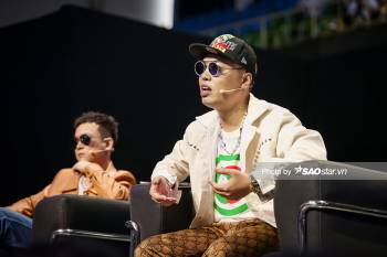 Mentor King Of Rap sáng bừng trên sân khấu vòng Hồi sinh, Hồ Hoài Anh 'cháy' hết cỡ với áo lông dày sụ Ảnh 13