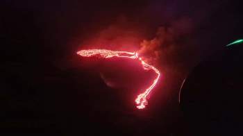 Hình ảnh núi lửa 6.000 năm tuổi phun trào ở Iceland -0