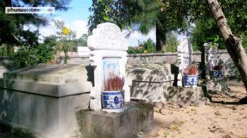 Kỳ lạ về nghĩa địa cá voi của người dân Quảng Bình - Ảnh 3.