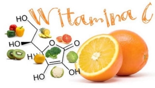 Ăn thực phẩm giàu vitamin C để đáp ứng nhu cầu hàng ngày.