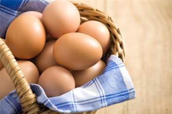 Ăn trứng giúp nuôi dưỡng móng đẹp, khỏe mạnh