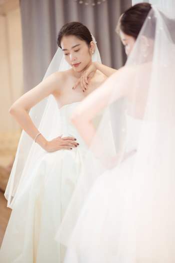 Nam Em diện váy cưới trong veo, đẹp nhẹ nhàng viên mãn, liệu có chăng một đám cưới 'trong mơ'? Ảnh 8