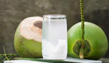 Điều bạn cần phải biết khi uống nước dừa