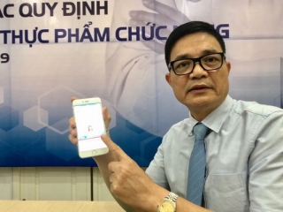 PGS.TS. Nguyễn Thanh Phong - Cục trưởng Cục An toàn thực phẩm bức xúc trước những thông tin quảng cáo lừa dối người tiêu dùng, quảng cáo thực phẩm chức năng như Thu*c chữa bệnh trên facebook.