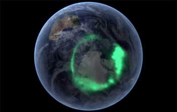 Thứ bí ẩn ở cực Bắc của Trái Đất đang ngấu nghiến vật chất Mặt Trời - Ảnh 1.