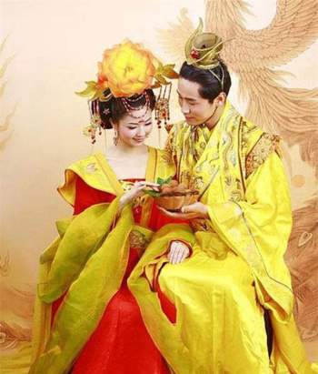 Vị Hoàng đế Trung Hoa có cuộc sống hôn nhân cực 