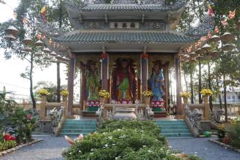 Ngôi chùa ở Sài Gòn 'Bố già' Trấn Thành đến suy nghĩ có gì trong 300 năm qua? - ảnh 7