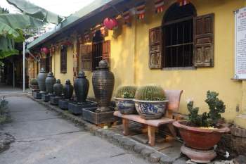 Ngôi chùa ở Sài Gòn 'Bố già' Trấn Thành đến suy nghĩ có gì trong 300 năm qua? - ảnh 10