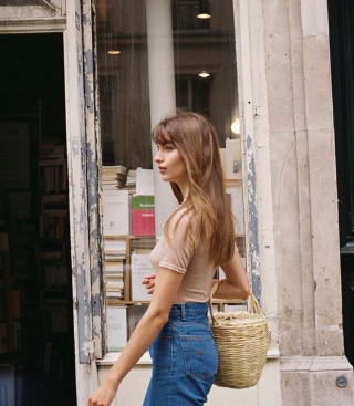 Áo blouse + quần jeans: Combo giúp nàng công sở trông sang như gái Pháp trong ngày Thu - Ảnh 11.