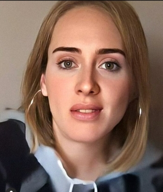 Cận cảnh gương mặt xinh đẹp, sắc nét của Adele