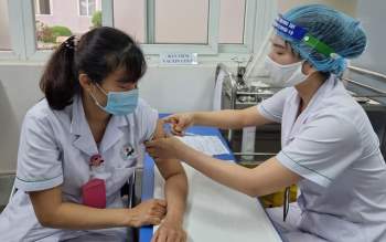 Tròn 1 tháng, hơn 55.100 người Việt đã tiêm vaccine COVID-19 - Ảnh 3.