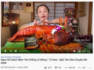 Quỳnh Trần JP chính thức cán mốc 1 tỷ views trên YouTube, màn ăn mừng với tôm hùm khổng lồ gây choáng! - Ảnh 2.