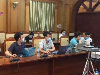 Số hóa và chuẩn hóa lấy mẫu xét nghiệp trên toàn tỉnh Bắc Giang - Ảnh 2.