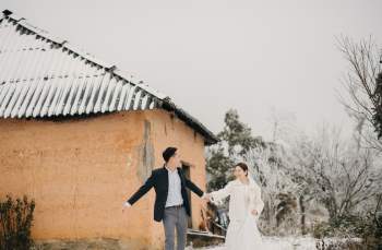 Cặp đôi trẻ với bộ ảnh cưới 'xưa nay hiếm' giữa tuyết trắng ở Y Tý - ảnh 9