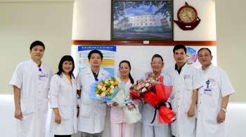 Giác mạc của người phụ nữ Ch?t não đem lại ánh sáng cho 2 bệnh nhân ở Quảng Bình, Thừa Thiên – Huế - Ảnh 2.
