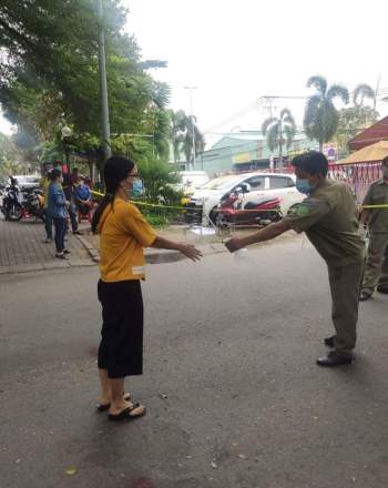 Tường trình ở chung cư bất ngờ bị phong tỏa vì Covid-19: Hụt hẫng lắm, nhưng vì Tết an toàn! - ảnh 2