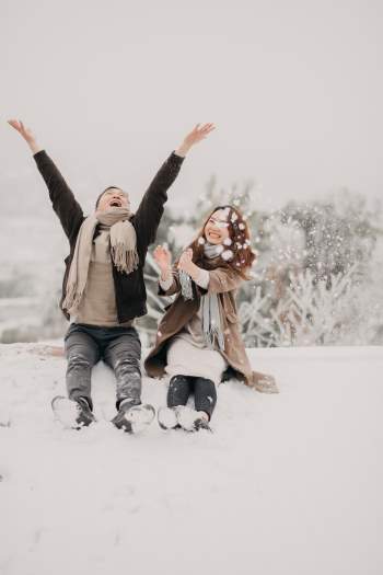 Cặp đôi trẻ với bộ ảnh cưới 'xưa nay hiếm' giữa tuyết trắng ở Y Tý - ảnh 6