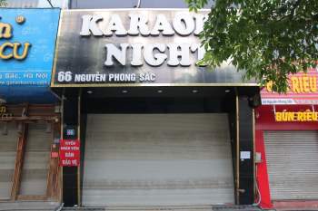 Sau ca nhiễm Covid-19 ở Hà Nội, karaoke 'cửa đóng then cài' trong lễ 30.4 – 1.5 - ảnh 8
