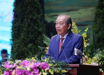 Phó Thủ tướng thường trực Chính phủ Trương Hòa Bình phát biểu khai mạc