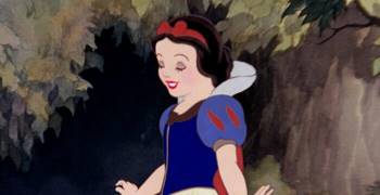 10 bí mật chưa kể về những chiếc váy huyền thoại của công chúa Disney Ảnh 1