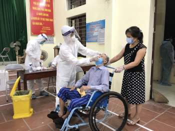 Bác sĩ chống dịch ở Bắc Ninh: Chúng tôi quên mất hôm nay là thứ mấy - Ảnh 9.