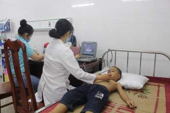 Tin vui cho trẻ em mắc bệnh tim bẩm sinh tại Việt Nam - Ảnh 2.