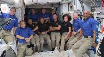 11 người trên Trạm vũ trụ quốc tế, lập kỷ lục mới nhưng phi hành gia lo thiếu chỗ ngủ?