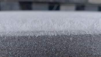 Nhiệt độ Fansipan xuống dưới 0 độ C, băng giá phủ trắng cỏ cây, mặt đất - 4