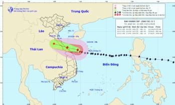 Cơn bão số 13 giật cấp 14 cách Đà Nẵng 130 km (Ảnh: TTKTTVQG)