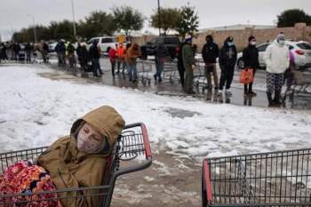 Hình ảnh người dân Texas oằn mình trong bão tuyết kỷ lục, đồ đạc trong nhà đóng băng, người dân Ch?t vì mất điện - Ảnh 8.