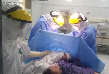 Phẫu thuật mổ lấy thai cho sản phụ dương tính virus SARS-CoV-2 tại khu cách ly Bệnh viện Sản Nhi Quảng Ninh - Ảnh 4.