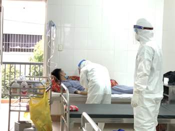 Bệnh nhân Covid-19 đang được điều trị tại một bệnh viên
