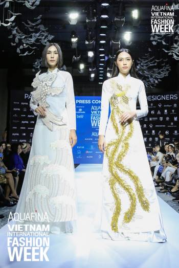Họp báo Aquafina Tuần lễ thời trang Quốc tế Việt Nam: Phương Mai khoe vòng 1 thách thức, hé lộ mẫu thiết kế trong BST mở màn đến từ NTK Công Trí - Ảnh 10.