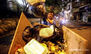 Sau đêm Giáng sinh, đường phố Hà Nội lại ngập trong 'biển rác' - 14
