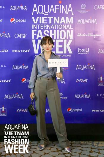 Họp báo Aquafina Tuần lễ thời trang Quốc tế Việt Nam: Phương Mai khoe vòng 1 thách thức, hé lộ mẫu thiết kế trong BST mở màn đến từ NTK Công Trí - Ảnh 5.