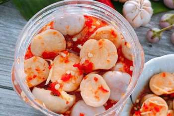  Ăn cà muối theo cách an toàn khiến ung thư Cà muối là món ăn khá phổ biến trong mâm cơm của người Việt. Ảnh minh họa