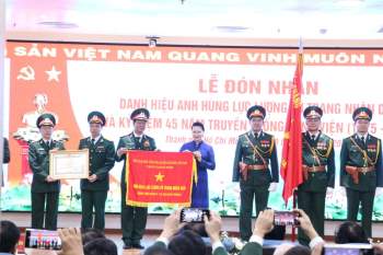 Bệnh viện Quân y 175 nhận danh hiệu Anh hùng LLVT nhân dân - ảnh 1