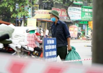 Người nhà bệnh nhân Bệnh viện K: Mong các bác sĩ vững tâm để cứu chữa người bệnh - Ảnh 8.